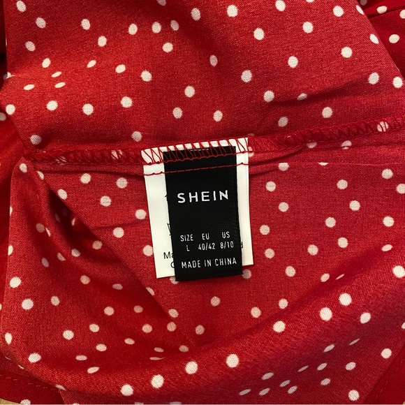 White and Red Polkadot Blouse Flowy Ruffle Large - Picture 5 of 6